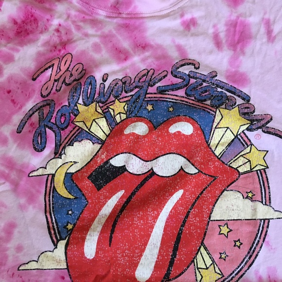 Cropped & tie- dyed Rolling Stones Graphic tee. - Picture 2 of 8